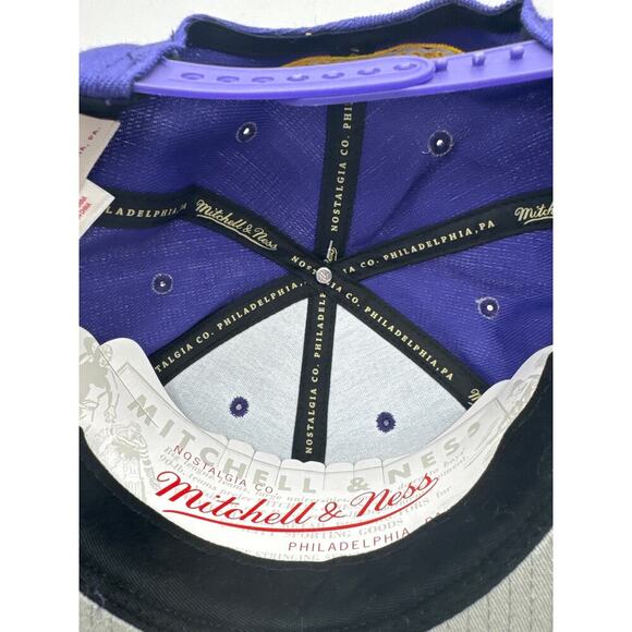 LA Lakers Mitchell & Ness NBA Snapback Hat Cap 3D Logo Purple Yellow NWT - Picture 7 of 9